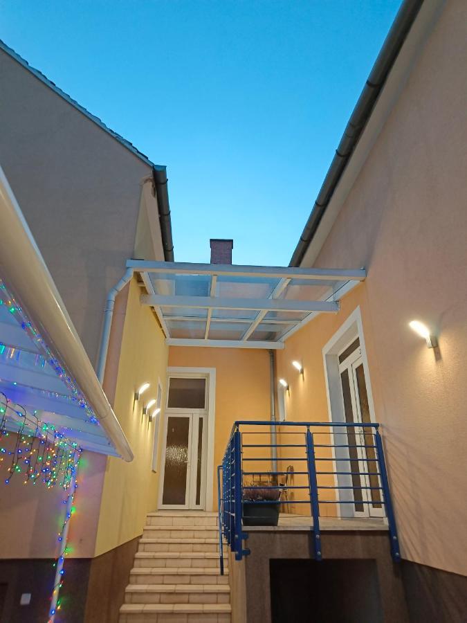 Ruyi Holiday Sopron Exterior foto