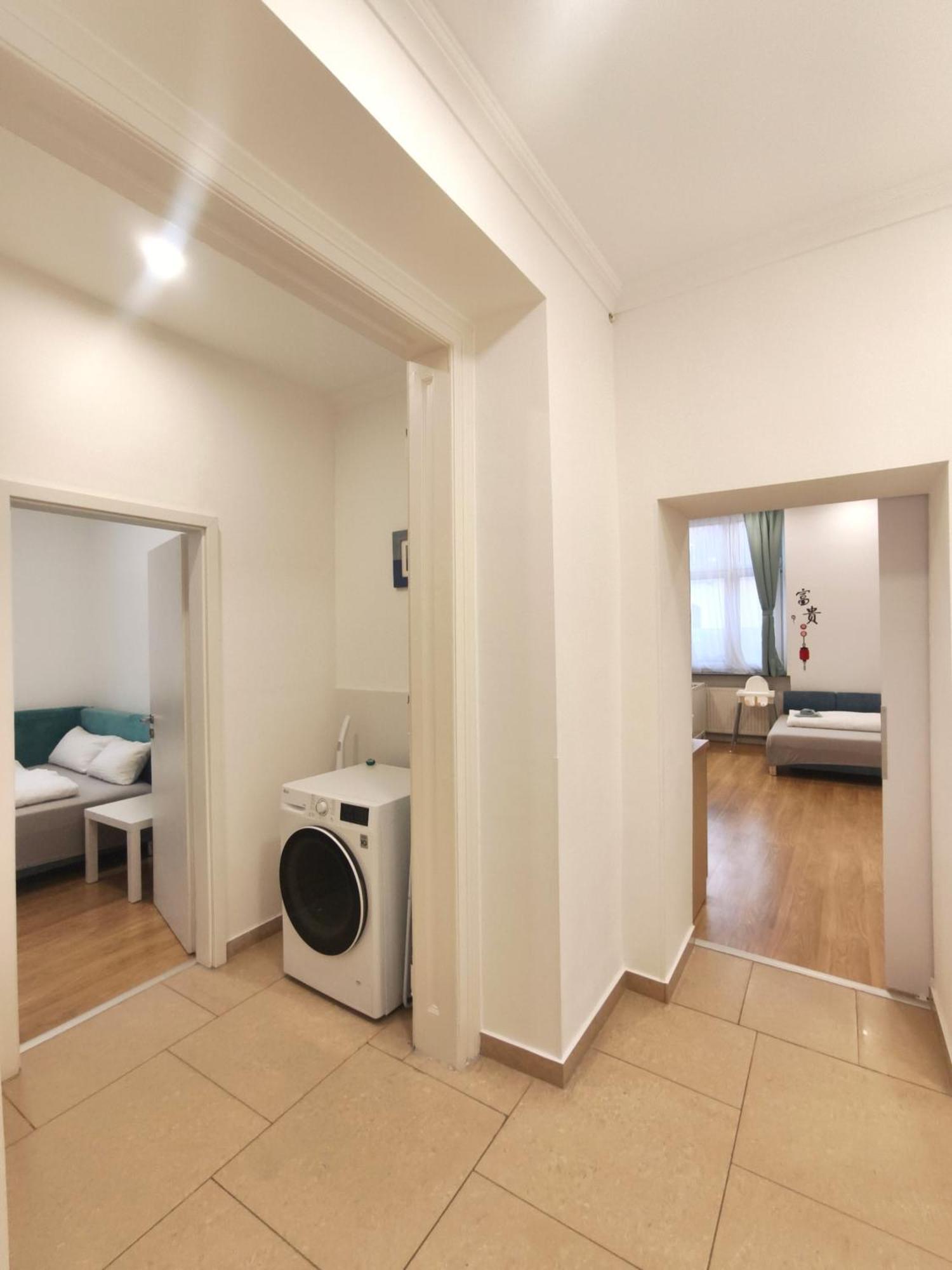 Ruyi Holiday Sopron Exterior foto
