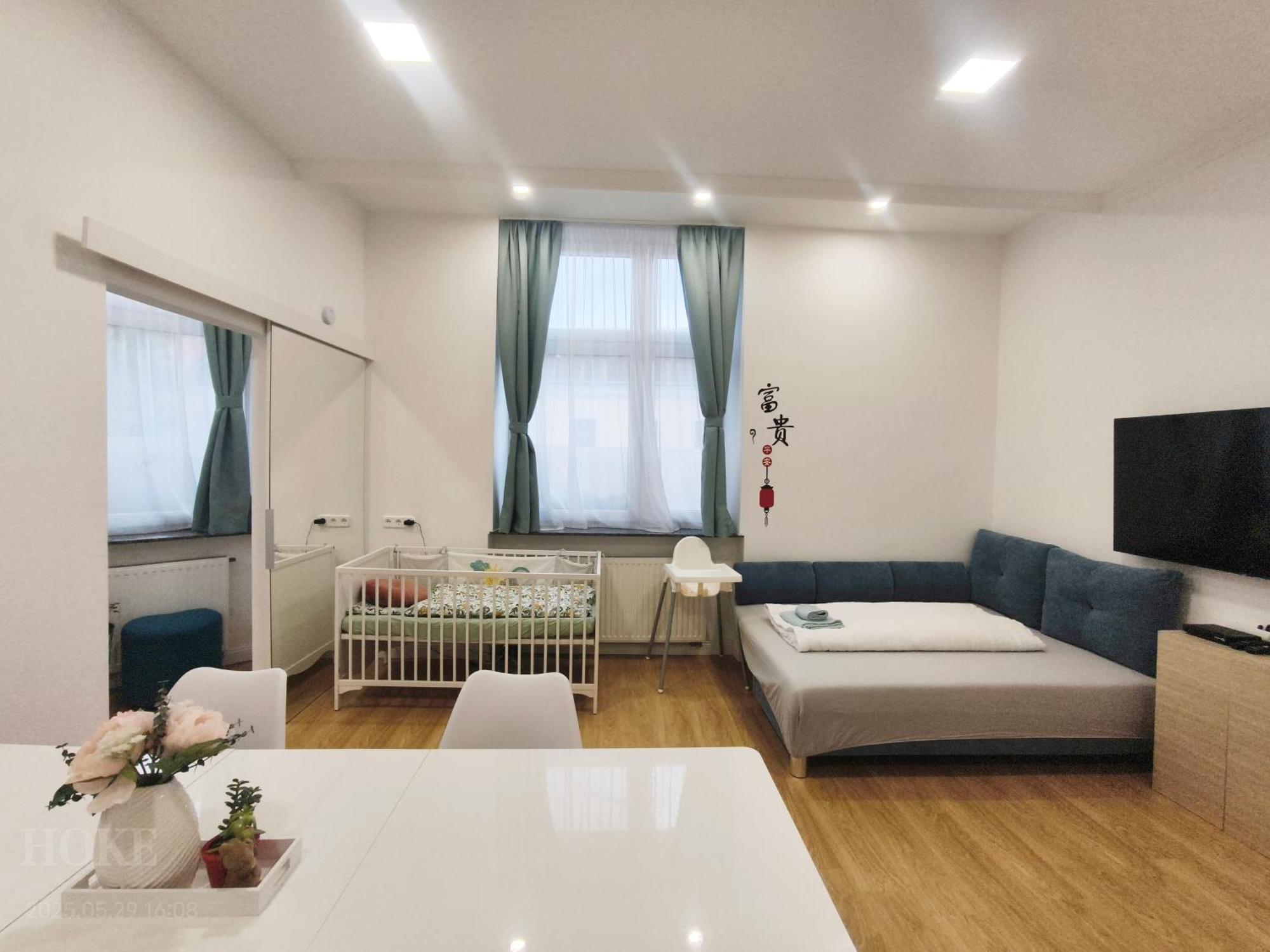 Ruyi Holiday Sopron Exterior foto